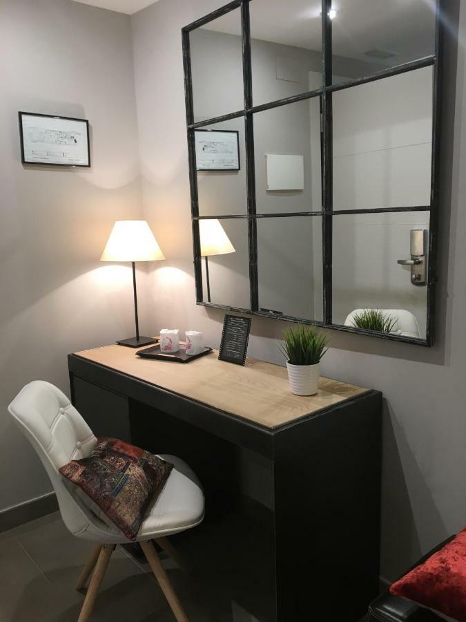 Hotel Calabria La Garriga Ngoại thất bức ảnh