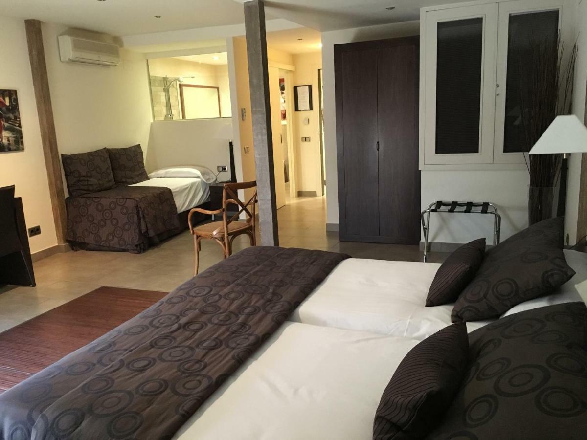 Hotel Calabria La Garriga Ngoại thất bức ảnh